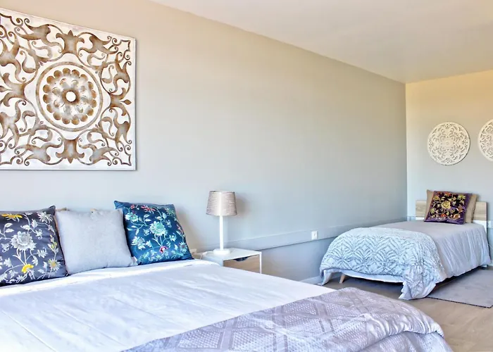 Lulu's ゲストハウス アトウギア・ダ・バレイア